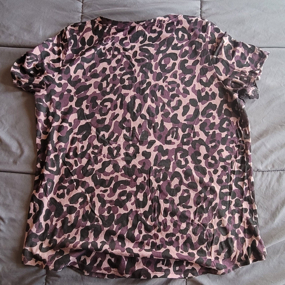 PINK T-shirt